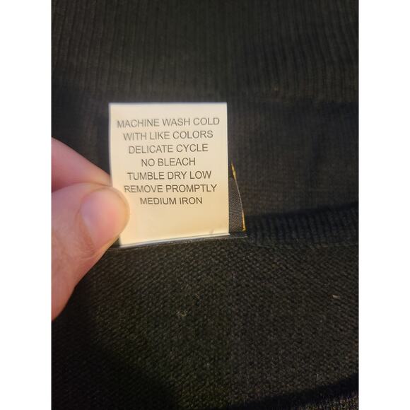 Salon studio small womens red black and gray knit 3/4 sleeve sweater - Picture 6 of 9